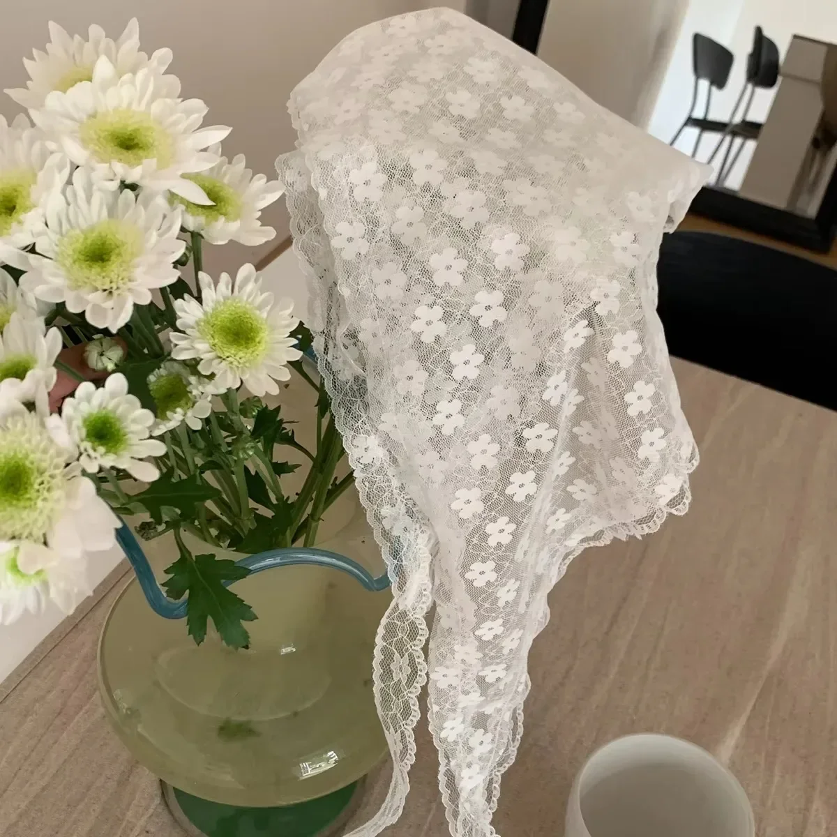 Eleganter Spitzenblumen-Schal  – Photography Triangle Bewertung und Preis